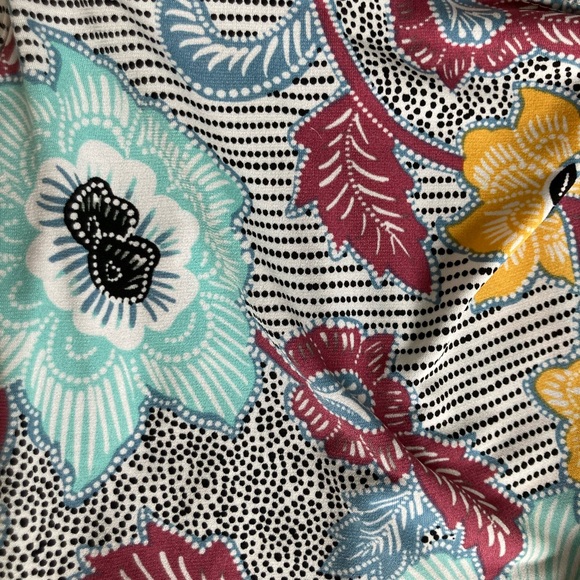 Floral Romper - Picture 5 of 6